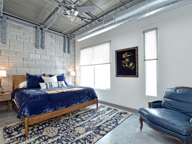 4801 S Congress Ave L4, Austin, TX 78745