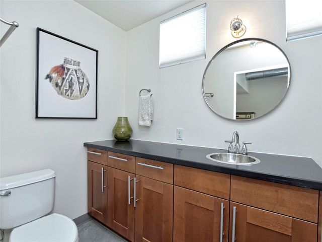 4801 S Congress Ave L4, Austin, TX 78745