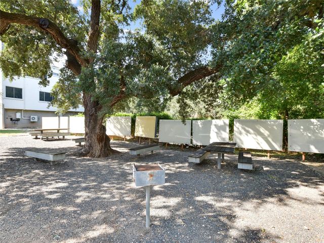 4801 S Congress Ave L4, Austin, TX 78745