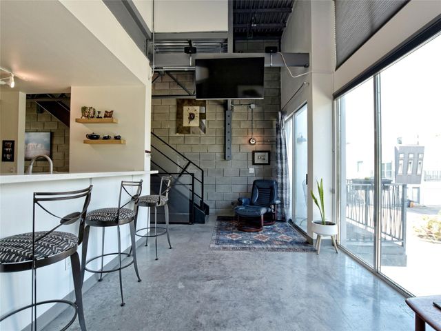 4801 S Congress Ave L4, Austin, TX 78745