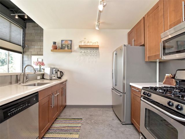 4801 S Congress Ave L4, Austin, TX 78745