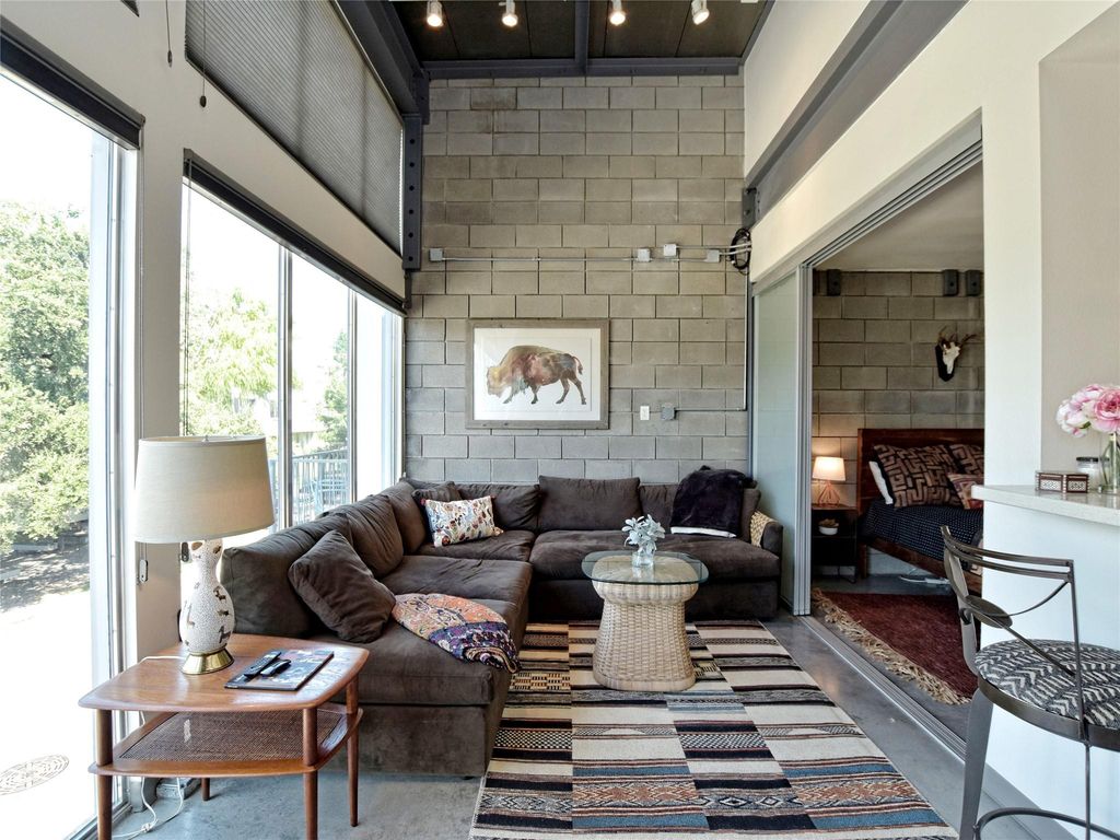 4801 S Congress Ave L4, Austin, TX 78745