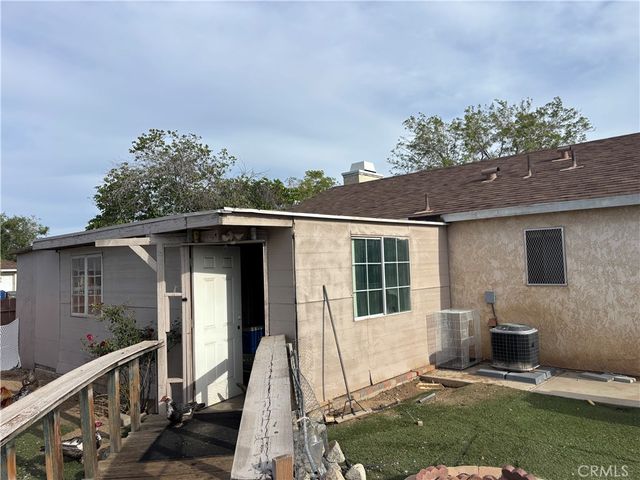 3107 E Avenue R5, Palmdale, CA 93550
