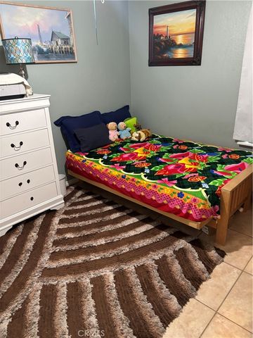 3107 E Avenue R5, Palmdale, CA 93550