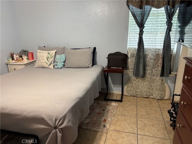 3107 E Avenue R5, Palmdale, CA 93550