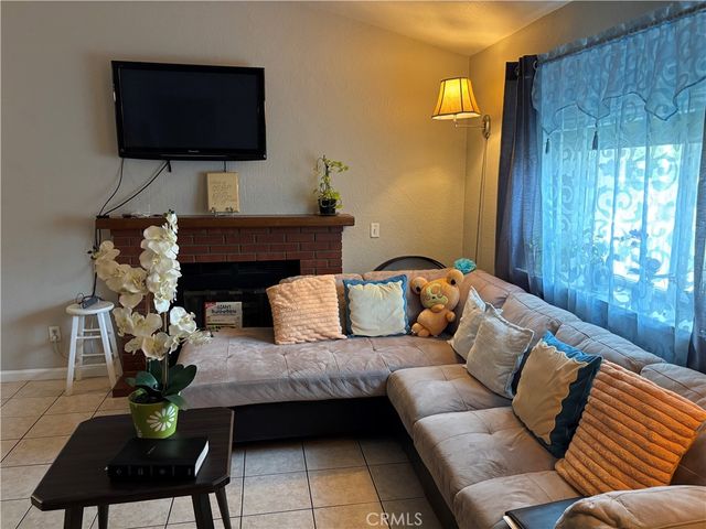 3107 E Avenue R5, Palmdale, CA 93550