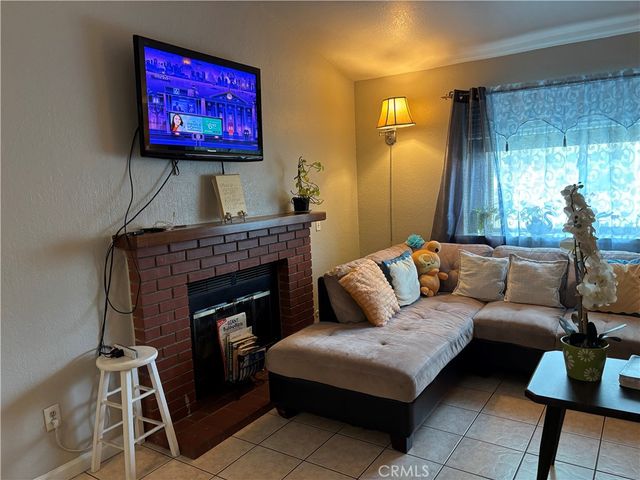3107 E Avenue R5, Palmdale, CA 93550