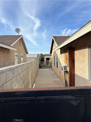 3107 E Avenue R5, Palmdale, CA 93550