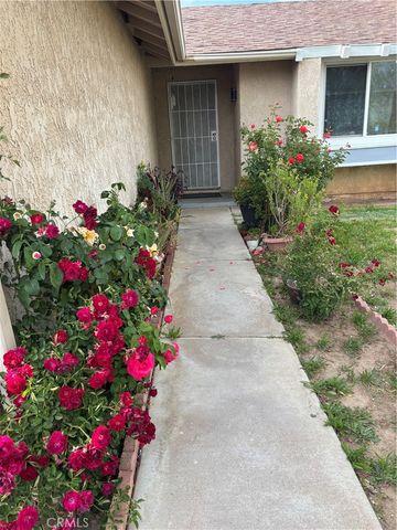 3107 E Avenue R5, Palmdale, CA 93550