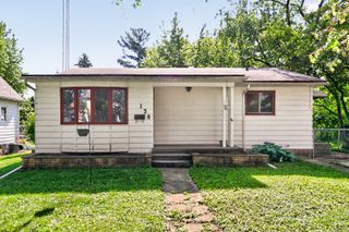 130 S Stott Street, Genoa, IL 60135