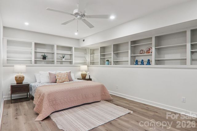 10 S Oak Forest Drive, Asheville, NC 28803