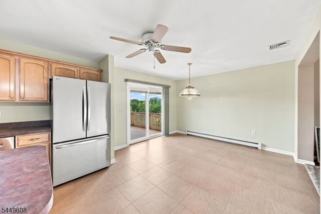 10 Lakeview Ter, Sussex Boro, NJ 07461