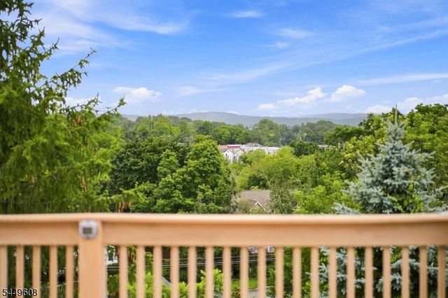 10 Lakeview Ter, Sussex Boro, NJ 07461