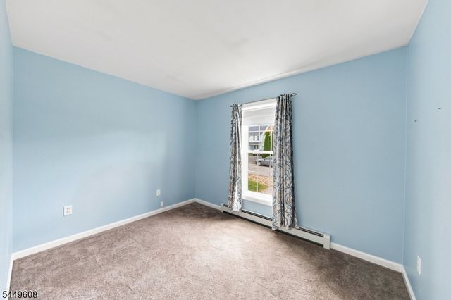 10 Lakeview Ter, Sussex Boro, NJ 07461