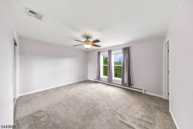 10 Lakeview Ter, Sussex Boro, NJ 07461