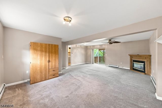 10 Lakeview Ter, Sussex Boro, NJ 07461