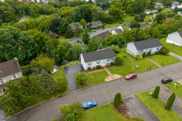 10 Lakeview Ter, Sussex Boro, NJ 07461