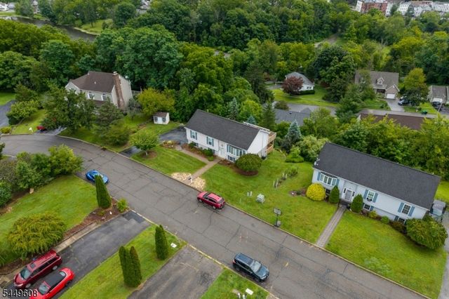 10 Lakeview Ter, Sussex Boro, NJ 07461