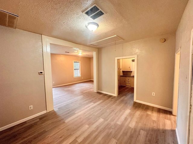 330 Gordy Road, Bacliff, TX 77518