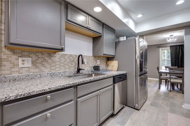 4370 Wilmington Pike, Kettering, OH 45440