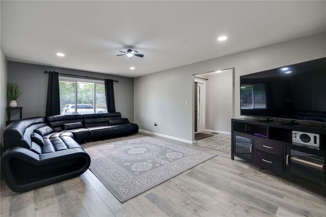 4370 Wilmington Pike, Kettering, OH 45440