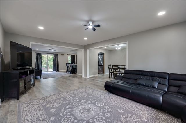 4370 Wilmington Pike, Kettering, OH 45440