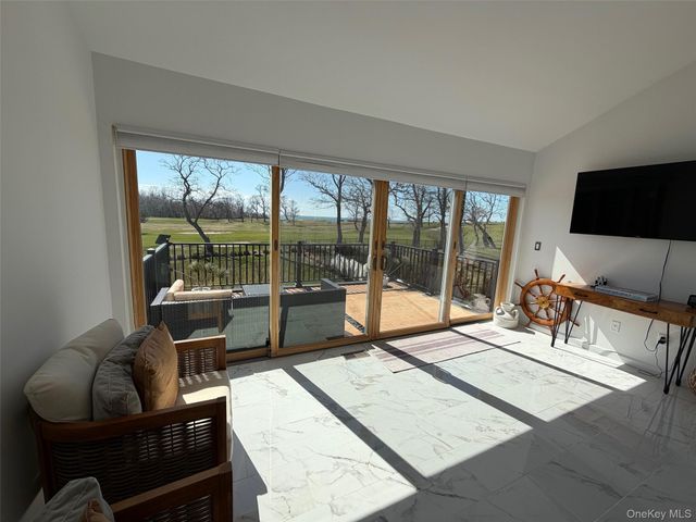 380 The Greenway, East Marion, NY 11939