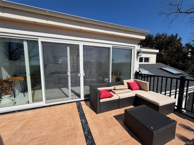 380 The Greenway, East Marion, NY 11939