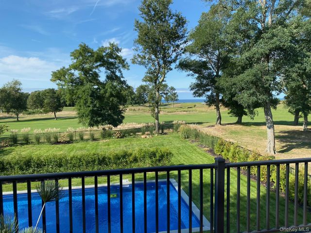 380 The Greenway, East Marion, NY 11939