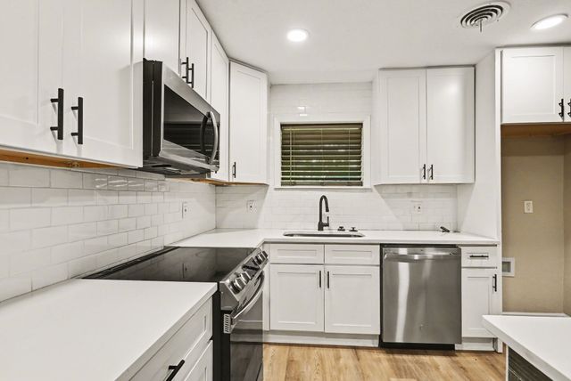 4241 Whitfield Avenue, Fort Worth, TX 76109