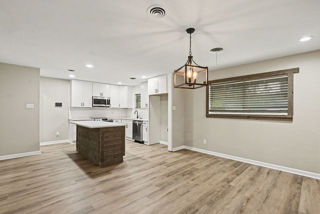 4241 Whitfield Avenue, Fort Worth, TX 76109