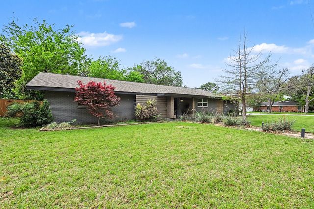 4241 Whitfield Avenue, Fort Worth, TX 76109