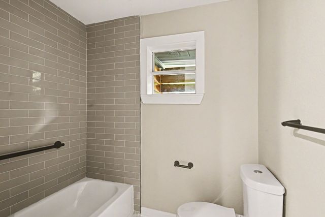 4241 Whitfield Avenue, Fort Worth, TX 76109