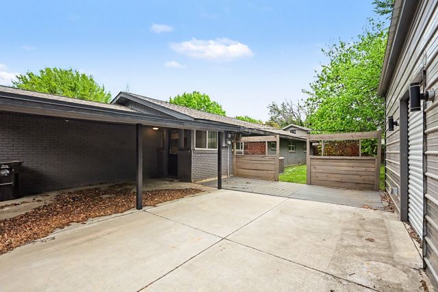 4241 Whitfield Avenue, Fort Worth, TX 76109