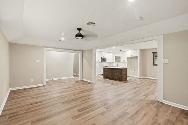 4241 Whitfield Avenue, Fort Worth, TX 76109