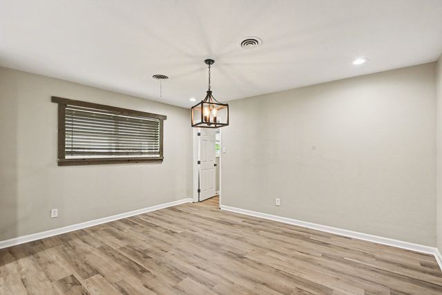 4241 Whitfield Avenue, Fort Worth, TX 76109