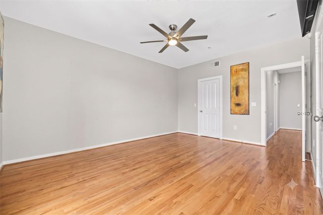 2216 Chenevert Street 7, Houston, TX 77003