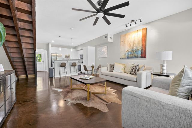 2216 Chenevert Street 7, Houston, TX 77003