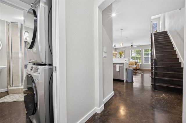 2216 Chenevert Street 7, Houston, TX 77003
