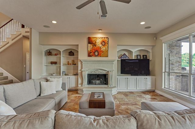11452 Grand Pine Drive, Montgomery, TX 77356
