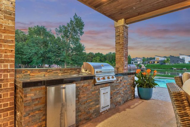 11452 Grand Pine Drive, Montgomery, TX 77356