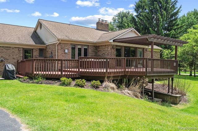 3158 Eden Trail, Brighton, MI 48114