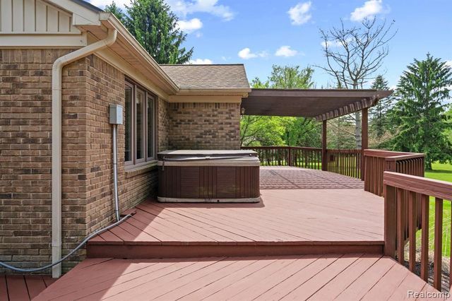3158 Eden Trail, Brighton, MI 48114