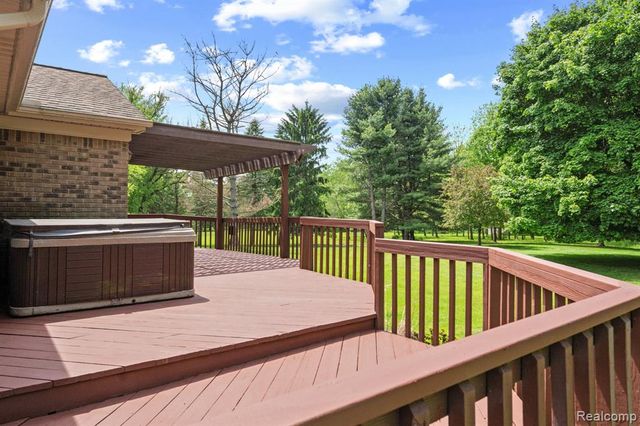 3158 Eden Trail, Brighton, MI 48114
