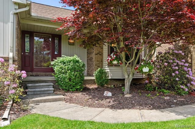 3158 Eden Trail, Brighton, MI 48114