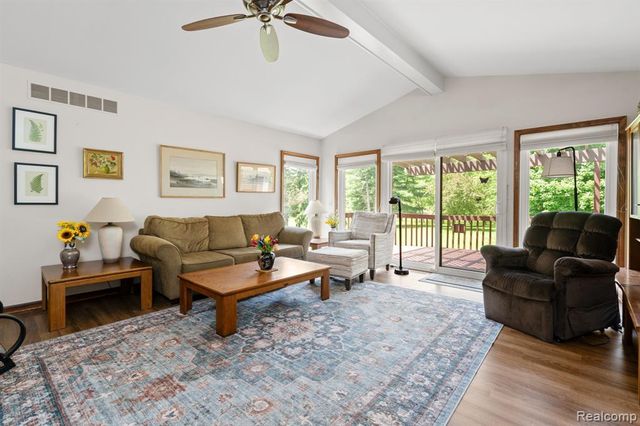3158 Eden Trail, Brighton, MI 48114