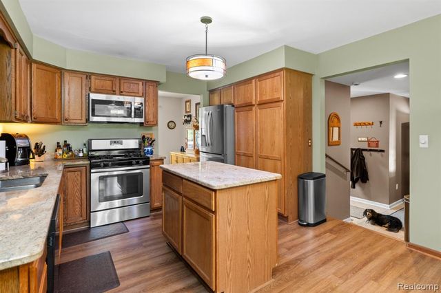 3158 Eden Trail, Brighton, MI 48114