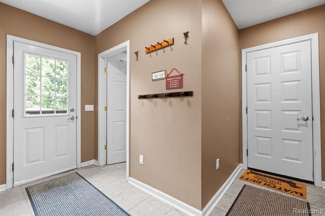 3158 Eden Trail, Brighton, MI 48114