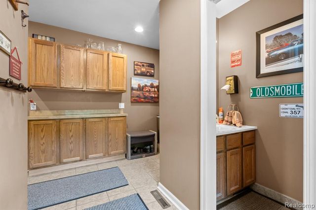 3158 Eden Trail, Brighton, MI 48114