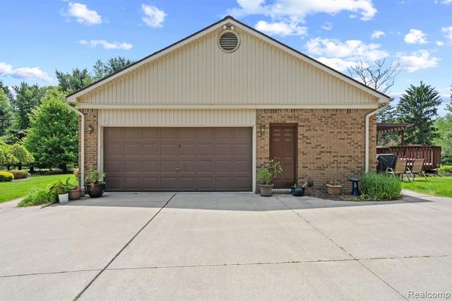 3158 Eden Trail, Brighton, MI 48114